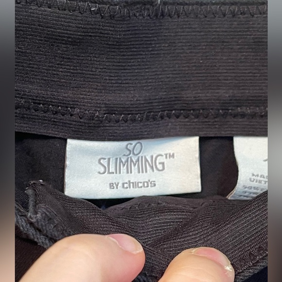 Chicos So Slimming Black Jeans - Picture 6 of 7